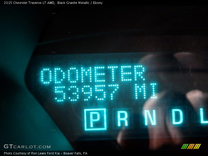 Black Granite Metallic / Ebony 2015 Chevrolet Traverse LT AWD