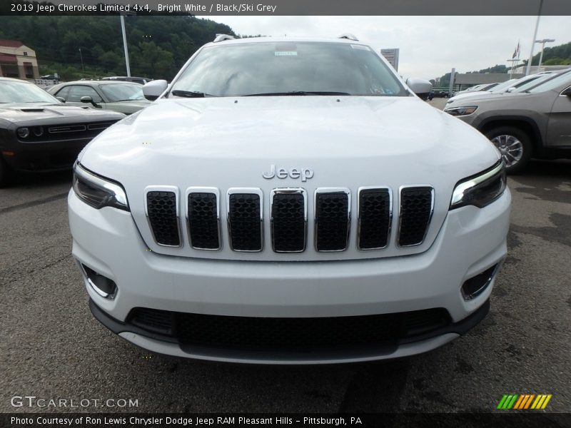 Bright White / Black/Ski Grey 2019 Jeep Cherokee Limited 4x4