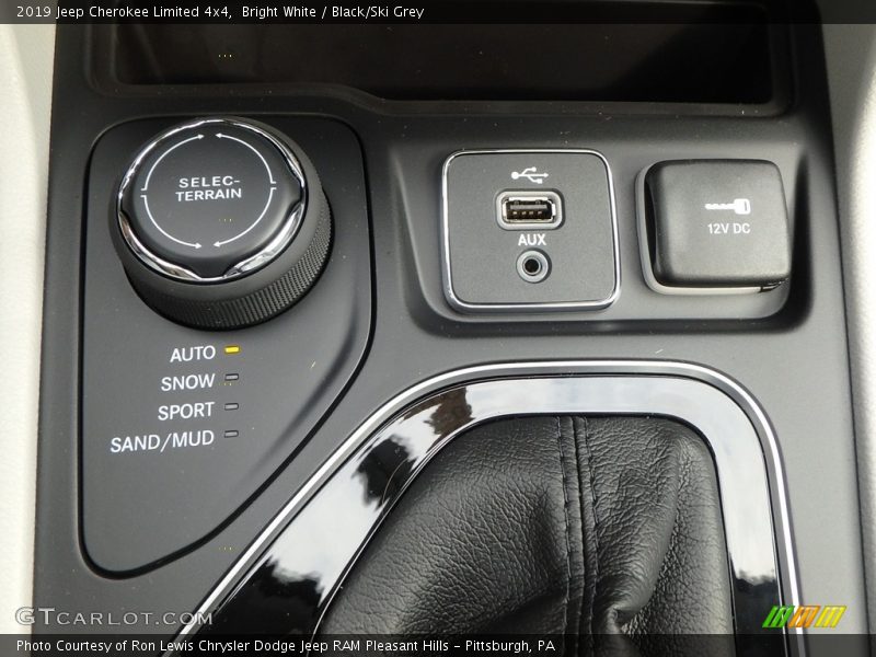 Bright White / Black/Ski Grey 2019 Jeep Cherokee Limited 4x4