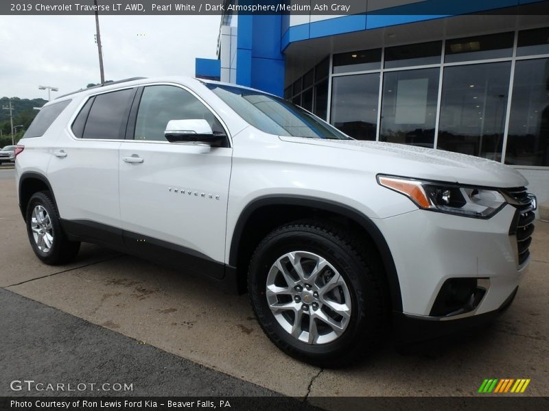 Pearl White / Dark Atmosphere/Medium Ash Gray 2019 Chevrolet Traverse LT AWD