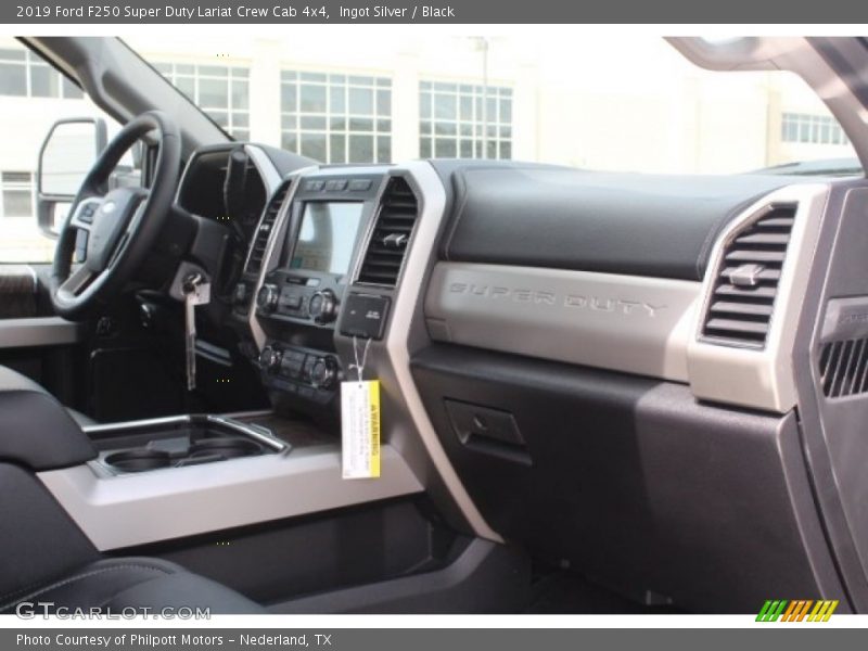 Ingot Silver / Black 2019 Ford F250 Super Duty Lariat Crew Cab 4x4