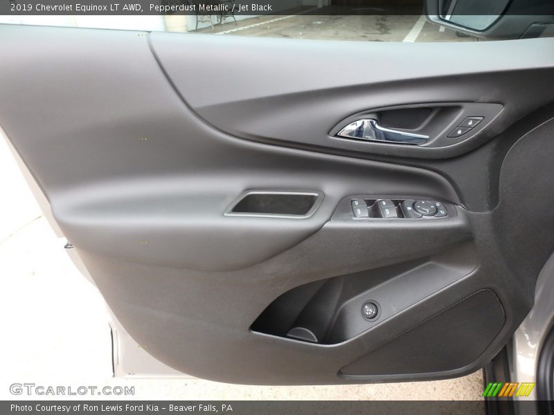 Pepperdust Metallic / Jet Black 2019 Chevrolet Equinox LT AWD