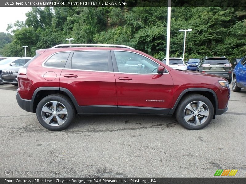 Velvet Red Pearl / Black/Ski Grey 2019 Jeep Cherokee Limited 4x4