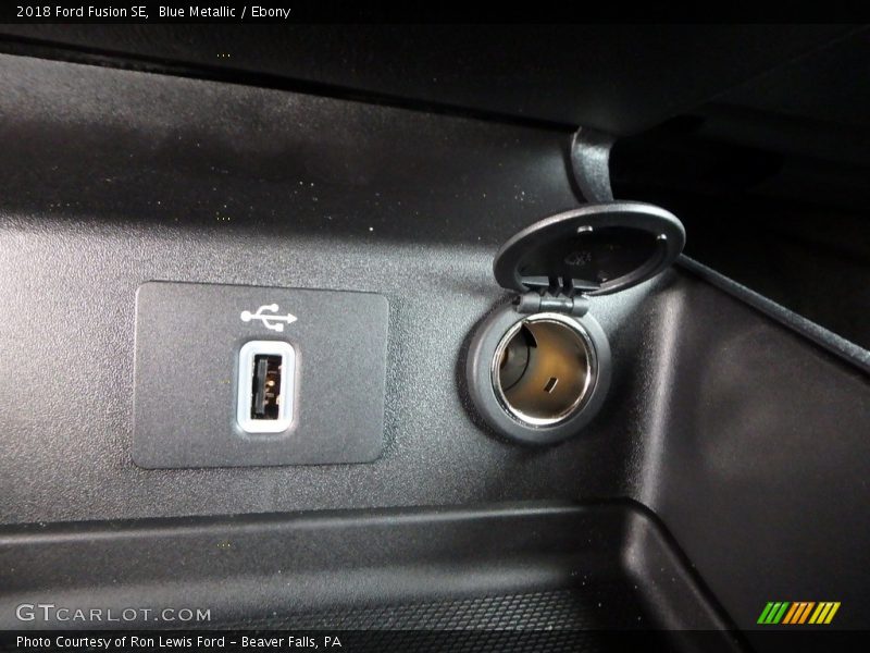 Blue Metallic / Ebony 2018 Ford Fusion SE