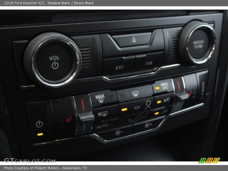 Shadow Black / Ebony Black 2018 Ford Explorer XLT