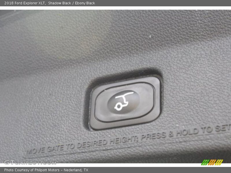 Shadow Black / Ebony Black 2018 Ford Explorer XLT