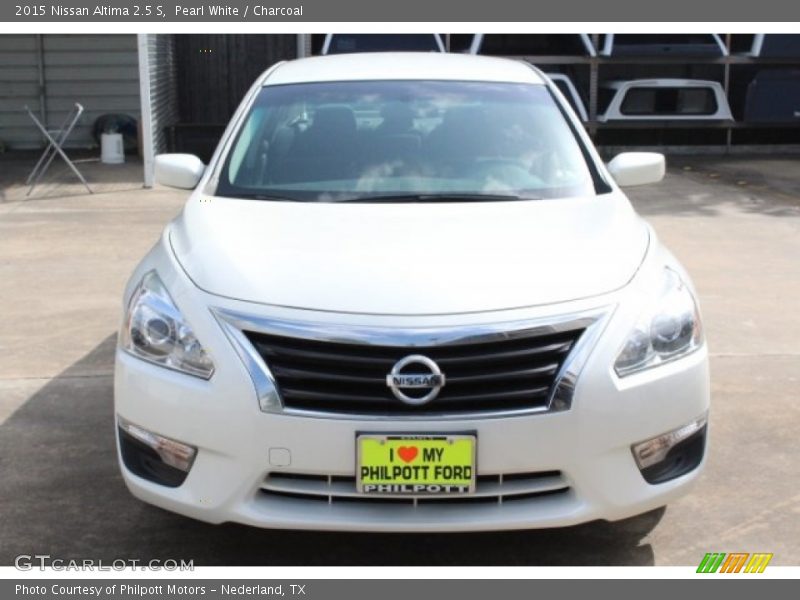 Pearl White / Charcoal 2015 Nissan Altima 2.5 S