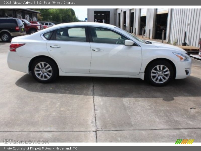 Pearl White / Charcoal 2015 Nissan Altima 2.5 S