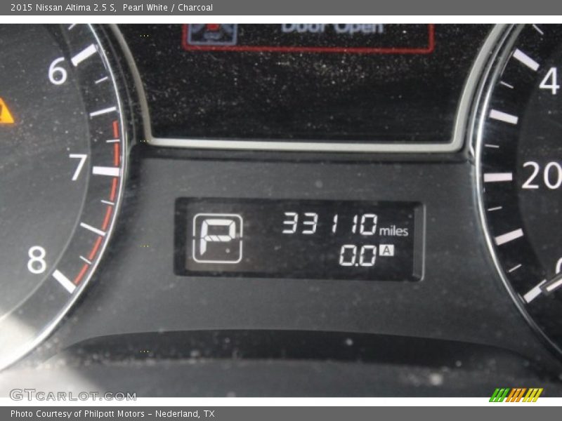 Pearl White / Charcoal 2015 Nissan Altima 2.5 S