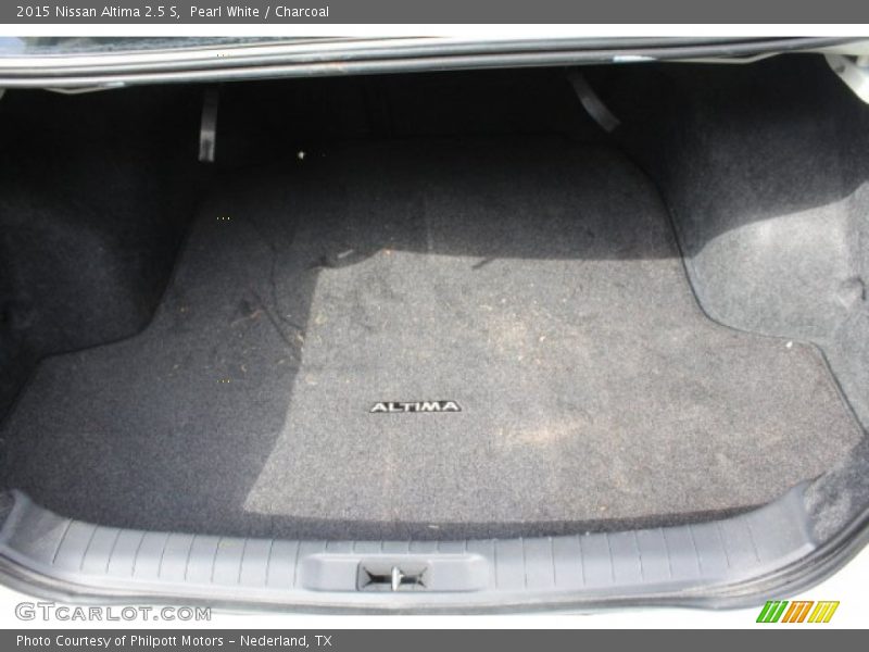 Pearl White / Charcoal 2015 Nissan Altima 2.5 S