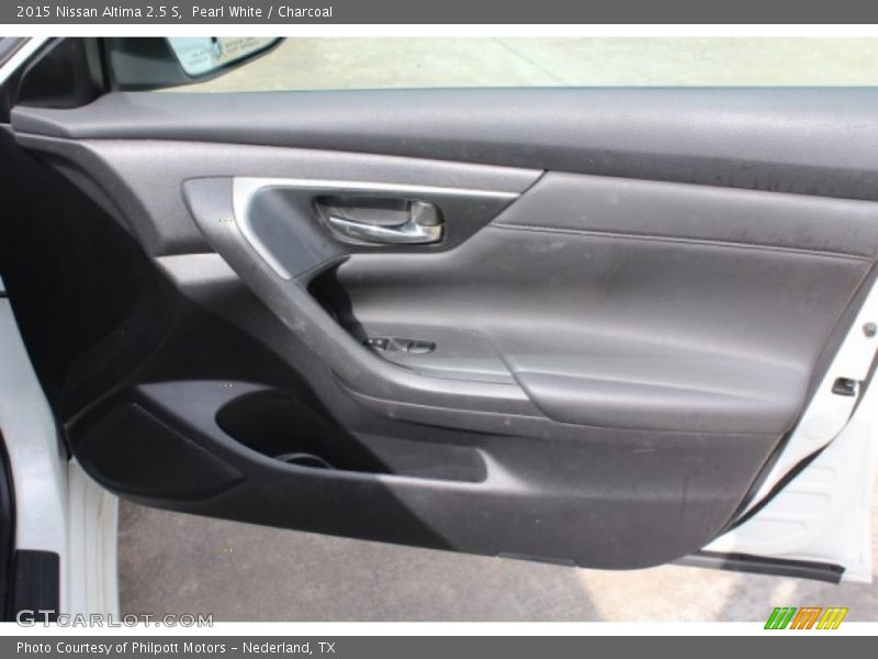 Pearl White / Charcoal 2015 Nissan Altima 2.5 S