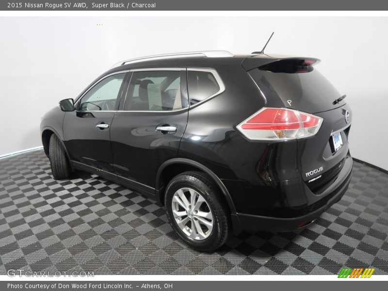 Super Black / Charcoal 2015 Nissan Rogue SV AWD