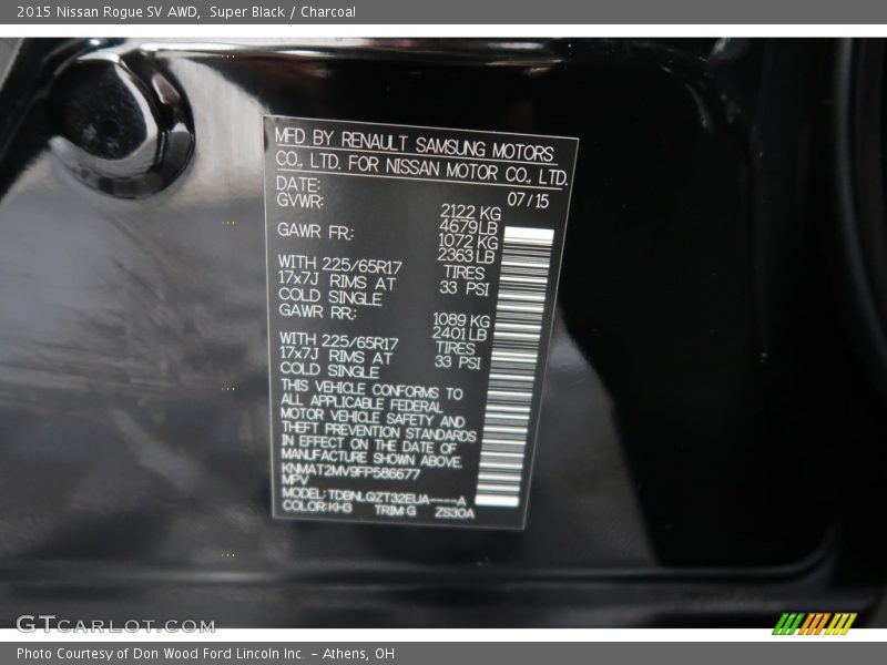 Super Black / Charcoal 2015 Nissan Rogue SV AWD