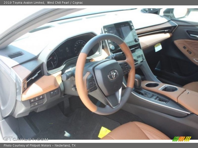 Wind Chill Pearl / Cognac 2019 Toyota Avalon Limited