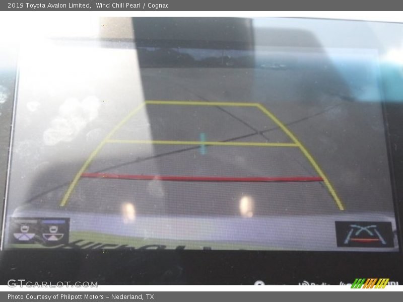 Wind Chill Pearl / Cognac 2019 Toyota Avalon Limited