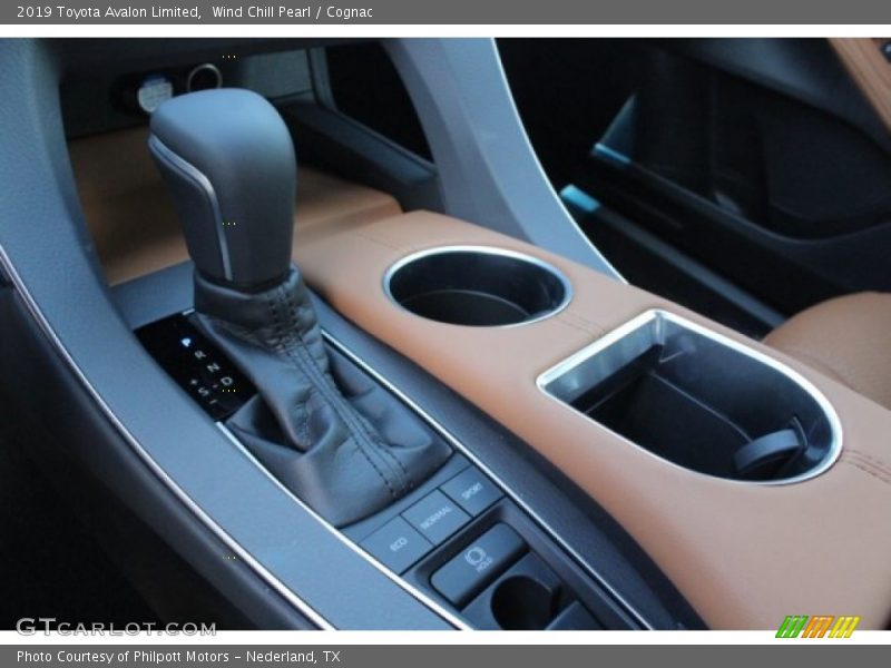 Wind Chill Pearl / Cognac 2019 Toyota Avalon Limited
