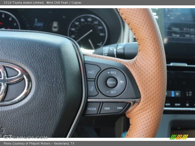 Wind Chill Pearl / Cognac 2019 Toyota Avalon Limited