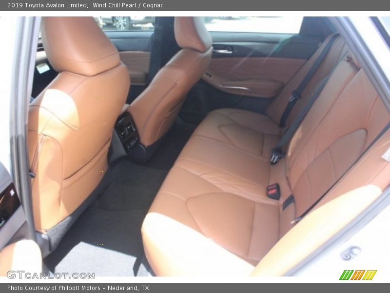 Wind Chill Pearl / Cognac 2019 Toyota Avalon Limited