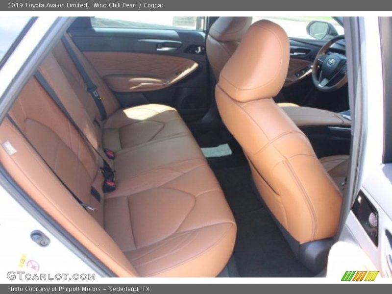 Wind Chill Pearl / Cognac 2019 Toyota Avalon Limited
