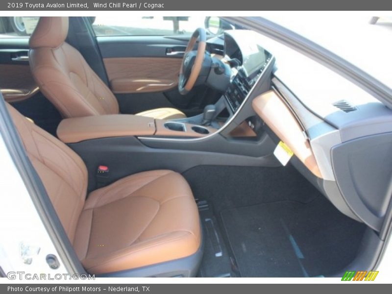 Wind Chill Pearl / Cognac 2019 Toyota Avalon Limited