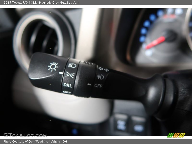 Magnetic Gray Metallic / Ash 2015 Toyota RAV4 XLE
