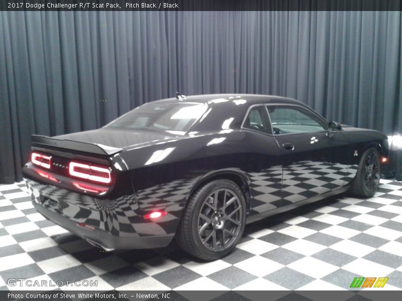 Pitch Black / Black 2017 Dodge Challenger R/T Scat Pack