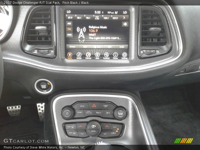 Pitch Black / Black 2017 Dodge Challenger R/T Scat Pack