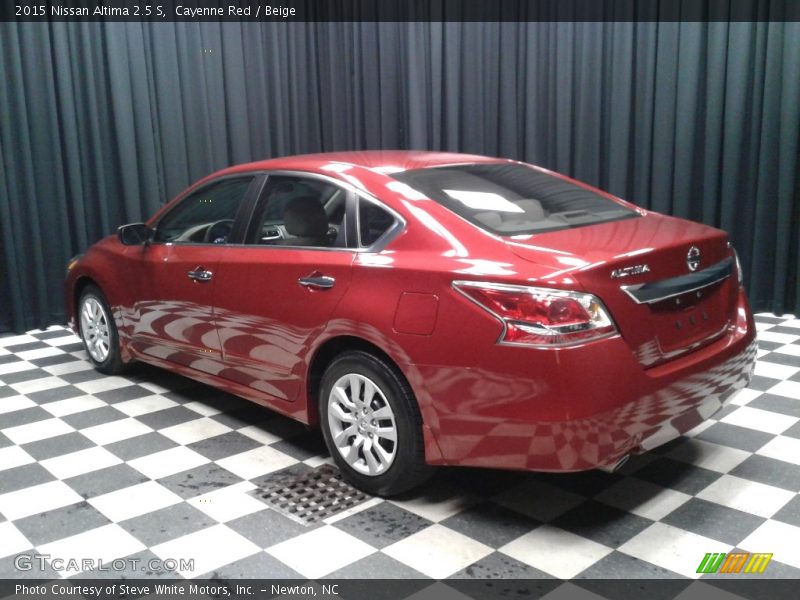 Cayenne Red / Beige 2015 Nissan Altima 2.5 S