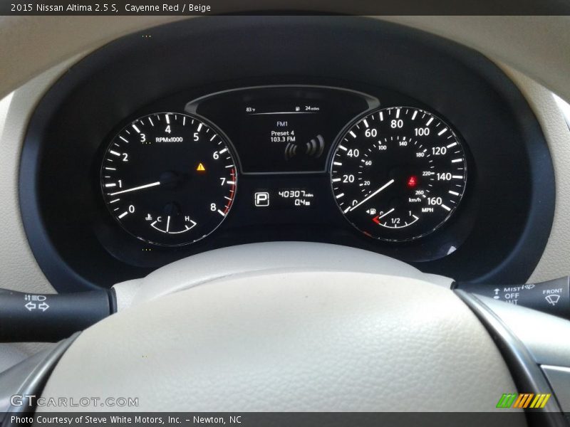 Cayenne Red / Beige 2015 Nissan Altima 2.5 S