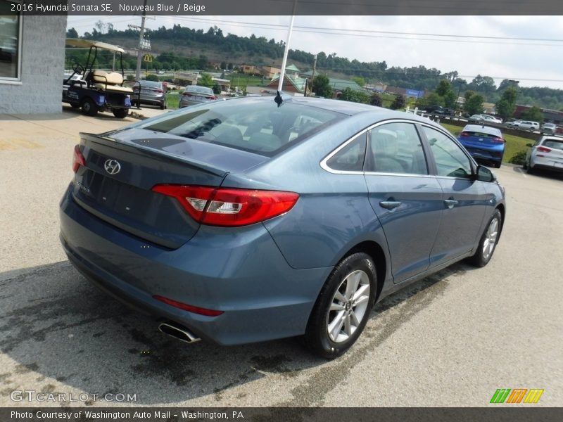 Nouveau Blue / Beige 2016 Hyundai Sonata SE