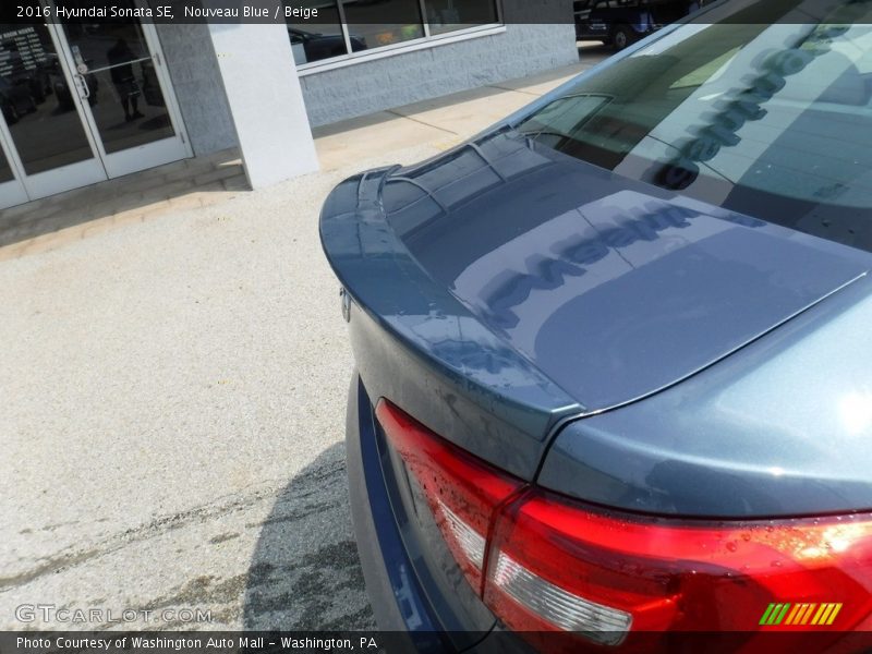 Nouveau Blue / Beige 2016 Hyundai Sonata SE