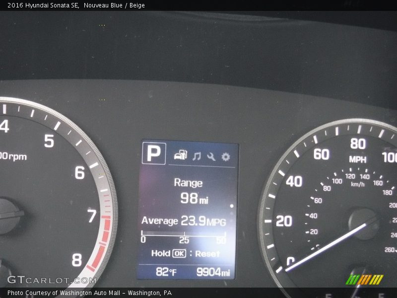 Nouveau Blue / Beige 2016 Hyundai Sonata SE