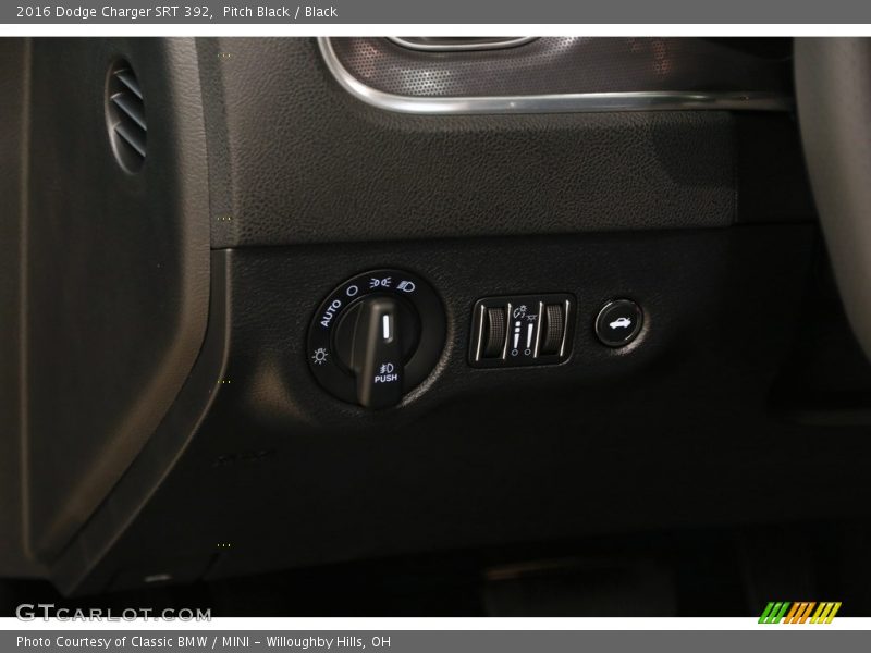 Pitch Black / Black 2016 Dodge Charger SRT 392