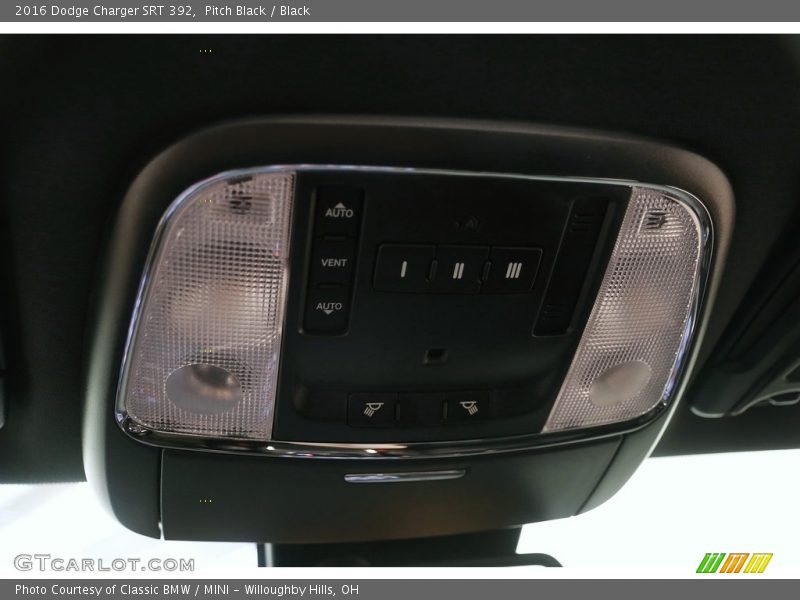 Pitch Black / Black 2016 Dodge Charger SRT 392