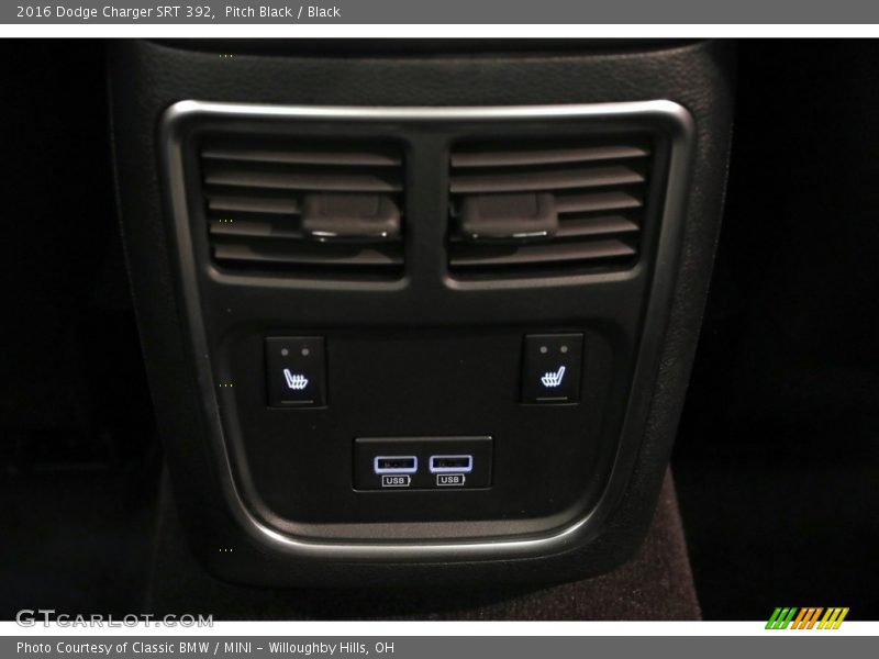 Pitch Black / Black 2016 Dodge Charger SRT 392