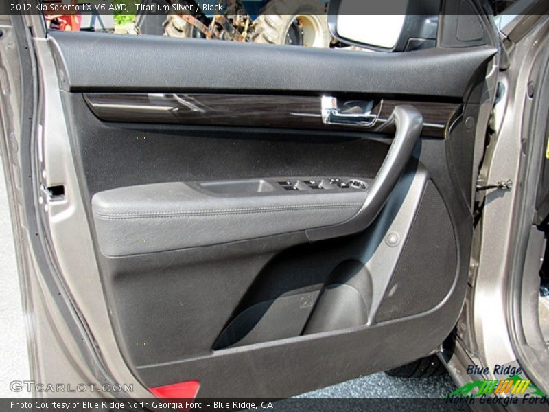 Titanium Silver / Black 2012 Kia Sorento LX V6 AWD