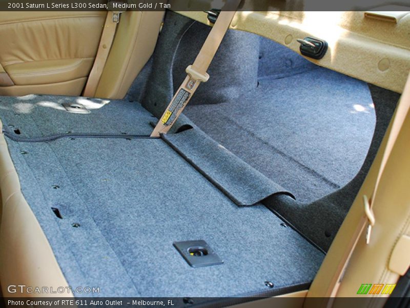 Medium Gold / Tan 2001 Saturn L Series L300 Sedan