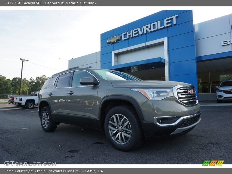 Pepperdust Metallic / Jet Black 2019 GMC Acadia SLE
