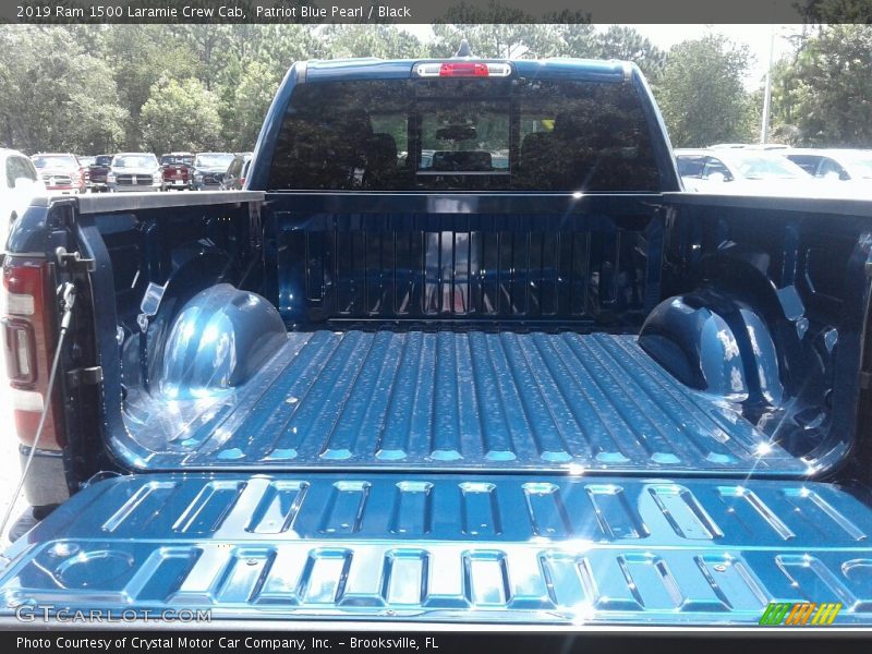 Patriot Blue Pearl / Black 2019 Ram 1500 Laramie Crew Cab