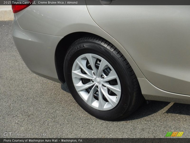 Creme Brulee Mica / Almond 2015 Toyota Camry LE