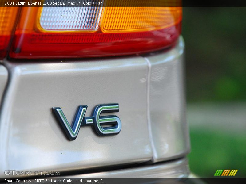 Medium Gold / Tan 2001 Saturn L Series L300 Sedan