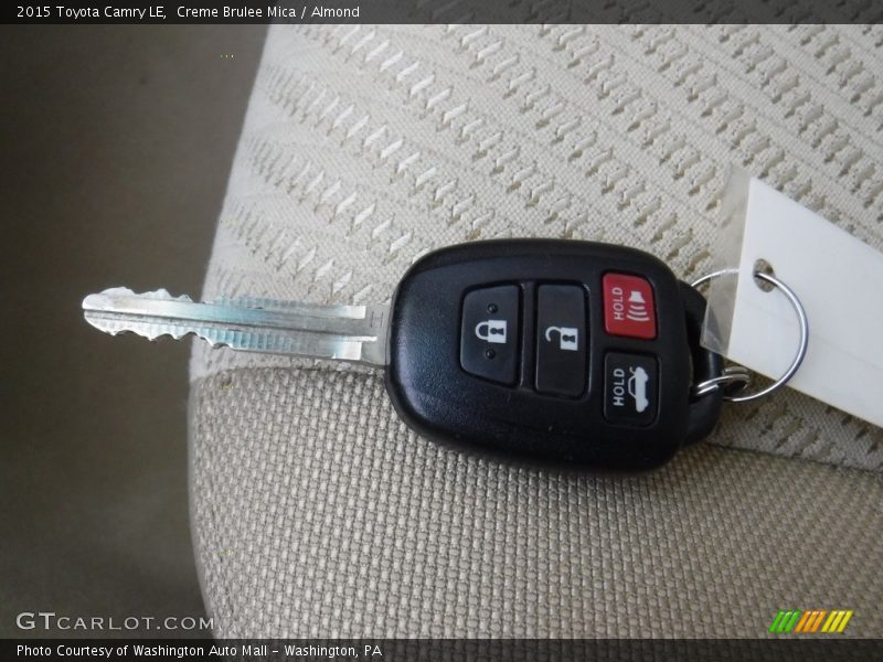 Creme Brulee Mica / Almond 2015 Toyota Camry LE