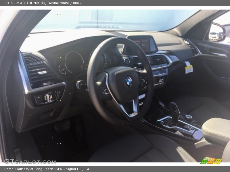 Alpine White / Black 2019 BMW X3 sDrive30i