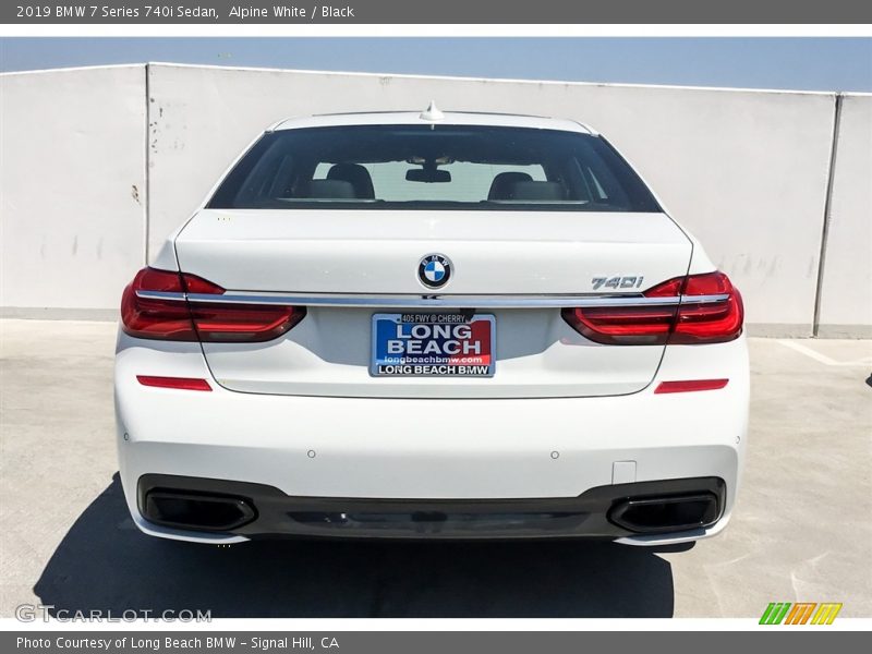 Alpine White / Black 2019 BMW 7 Series 740i Sedan