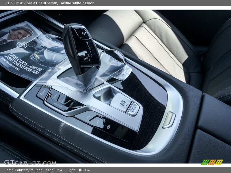 Alpine White / Black 2019 BMW 7 Series 740i Sedan