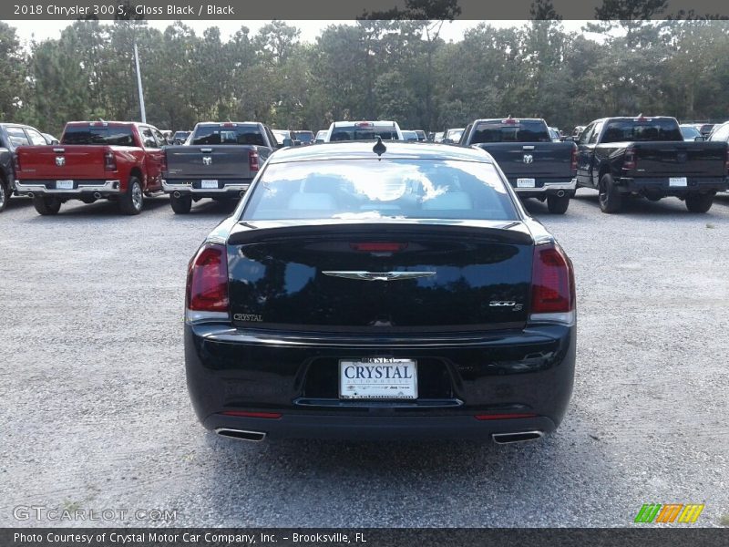 Gloss Black / Black 2018 Chrysler 300 S