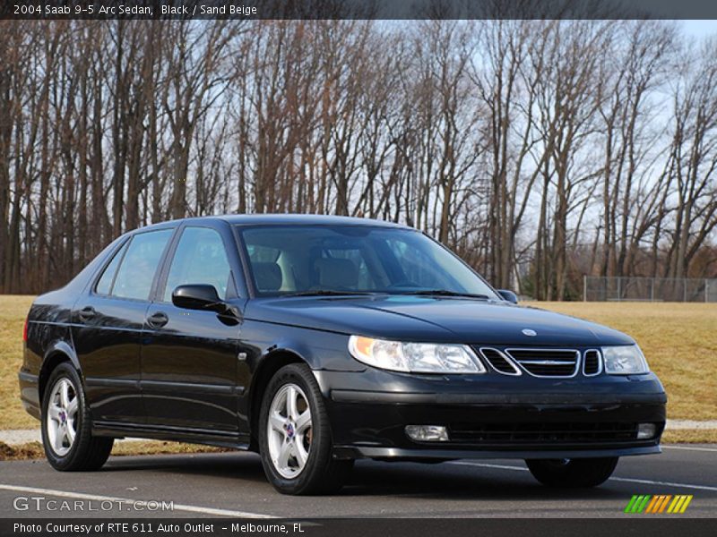 Black / Sand Beige 2004 Saab 9-5 Arc Sedan