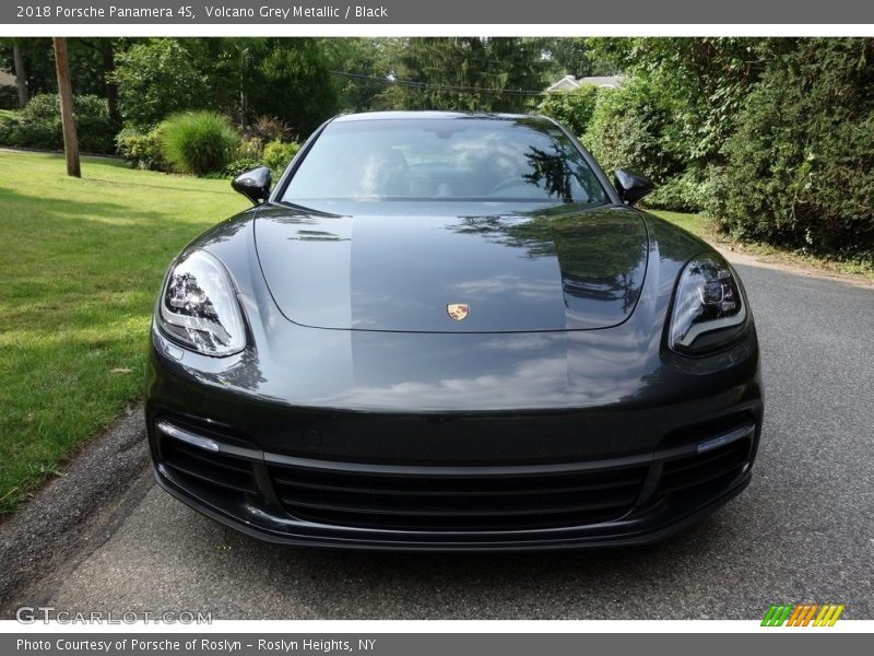 Volcano Grey Metallic / Black 2018 Porsche Panamera 4S