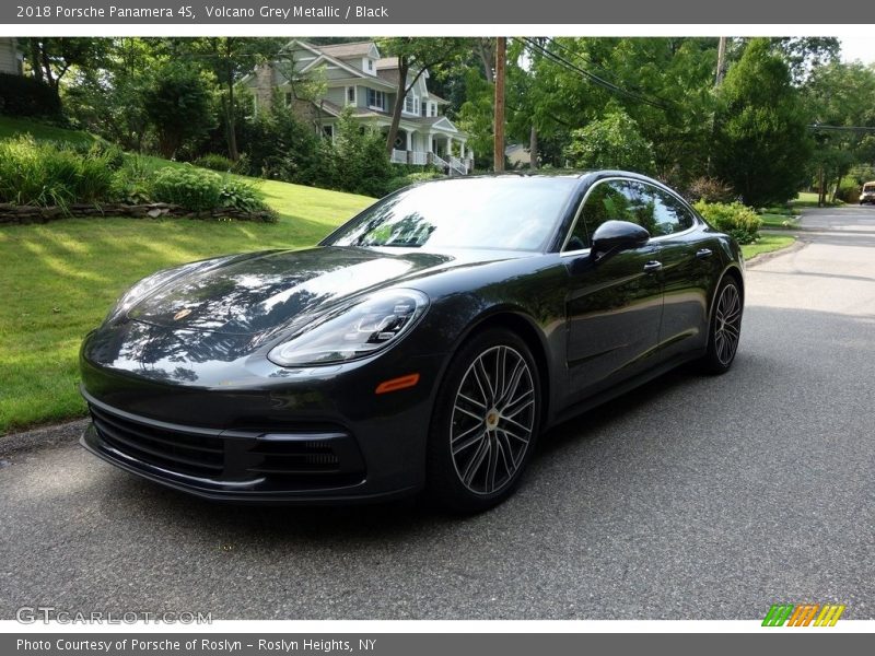 Volcano Grey Metallic / Black 2018 Porsche Panamera 4S