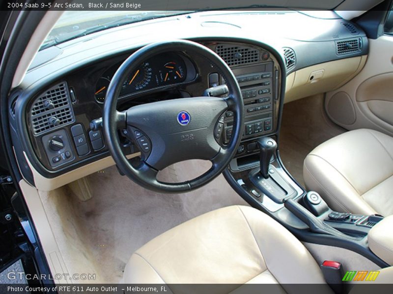 Black / Sand Beige 2004 Saab 9-5 Arc Sedan